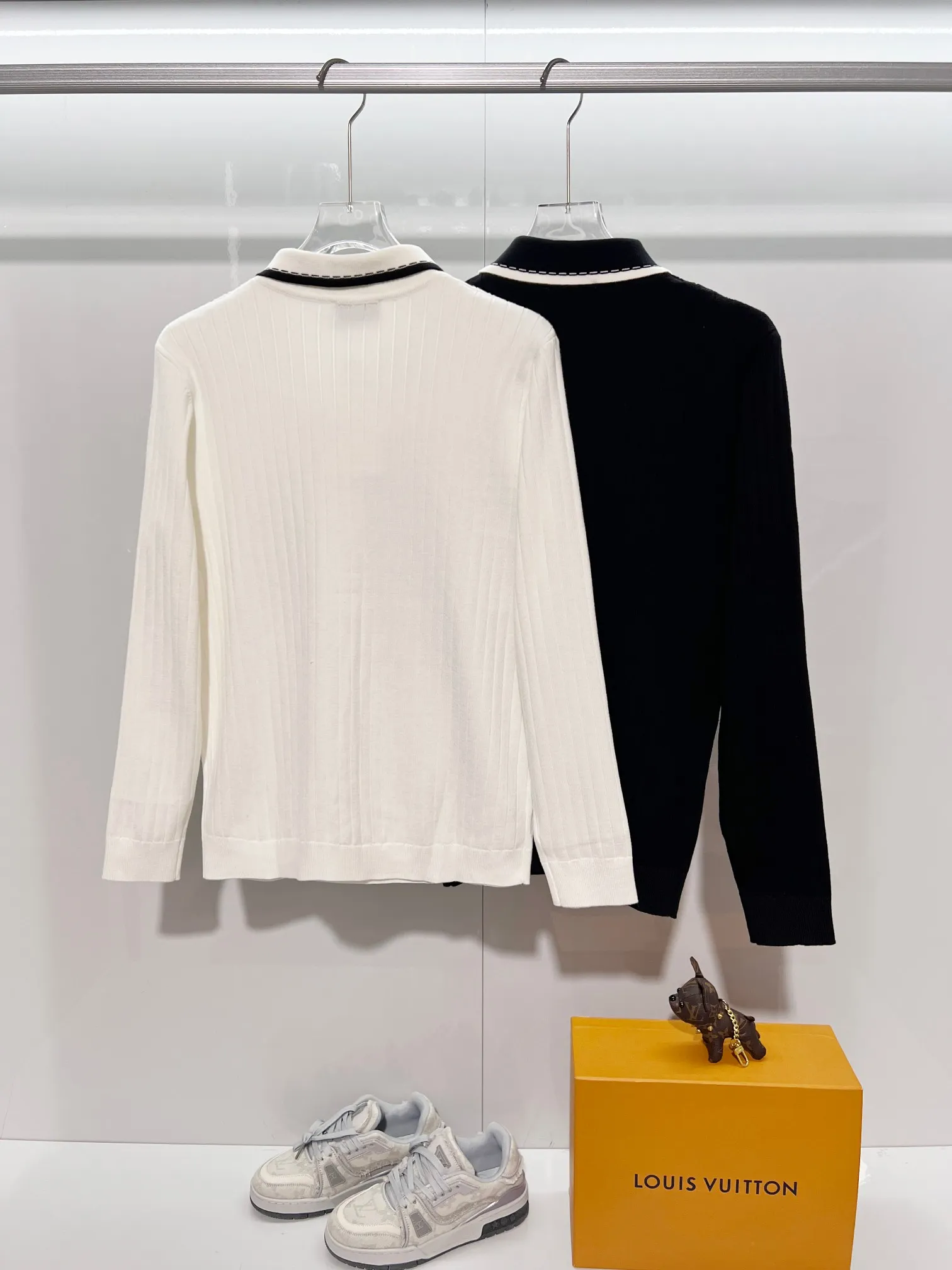 HERMES/ New Arrival T ， ， ， Breathable Polo ！ ， Polo ，Classic ， Versatile ， ， ！， ， Breathable， ， ， ， ， Premium ！ :White.Black. Size:M-3XL